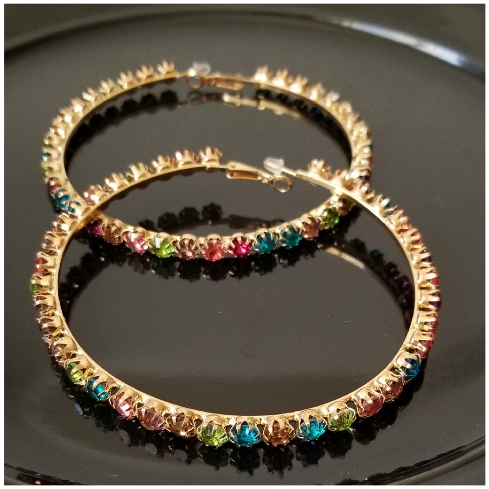 NWT Vera By New York Clip Rhinestone Earrings